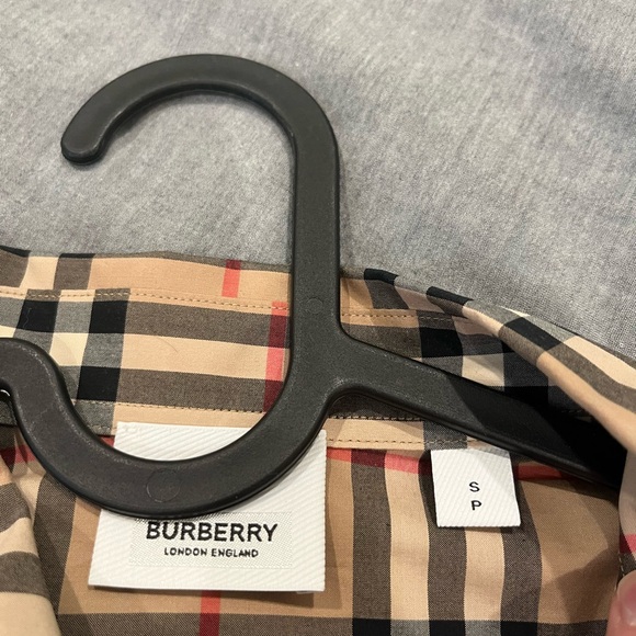 Burberry shirt - Picture 7 of 14